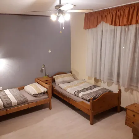 Gaestehaus Moebius * Markt Erlbach